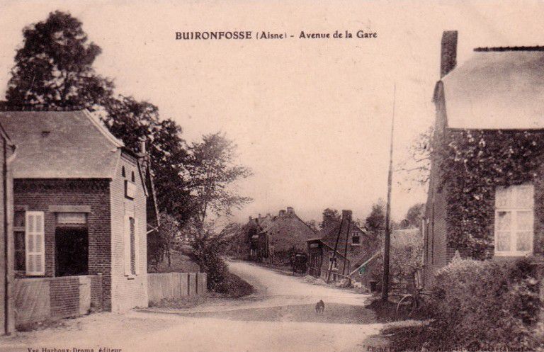 02135 - Buironfosse - Avenue de la Gare 1.jpg