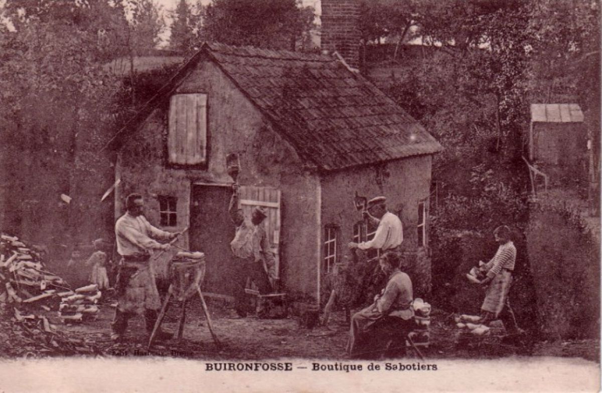 02135 - Buironfosse - Boutique de Sabotiers.jpg
