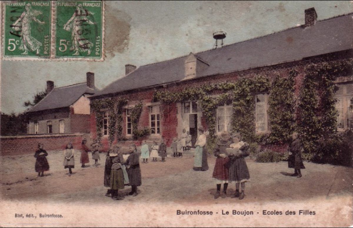 02135 - Buironfosse - Le Boujon - Ecole des Filles.jpg